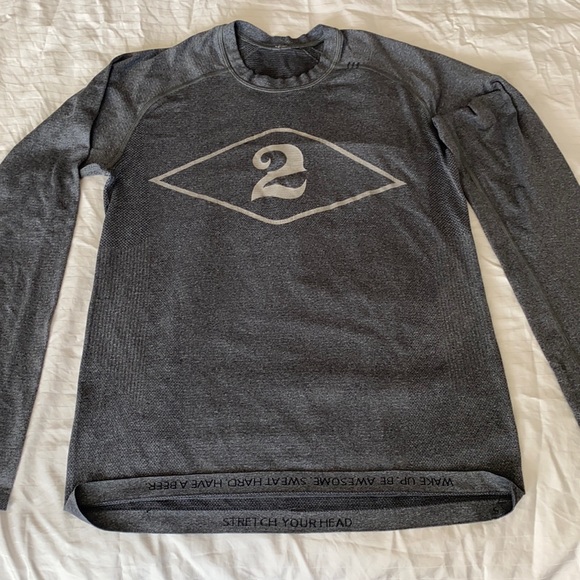 Lululemon Metal Vent Long Sleeve - Picture 2 of 7